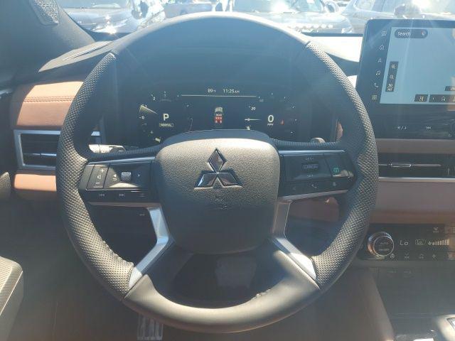 new 2025 Mitsubishi Outlander car, priced at $45,145