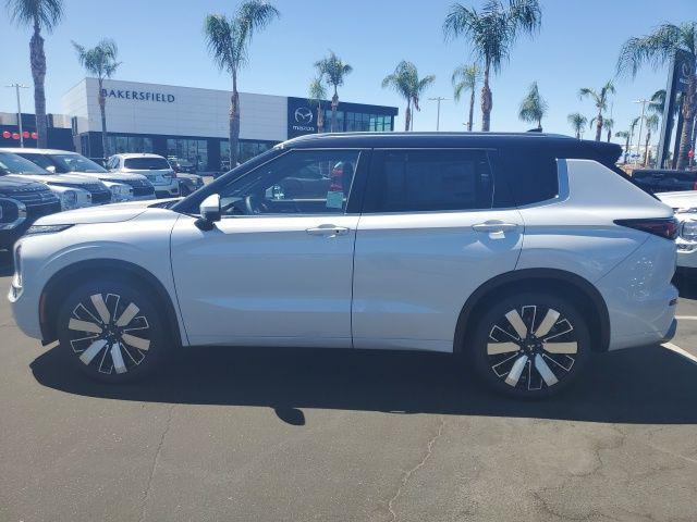 new 2025 Mitsubishi Outlander car, priced at $45,145