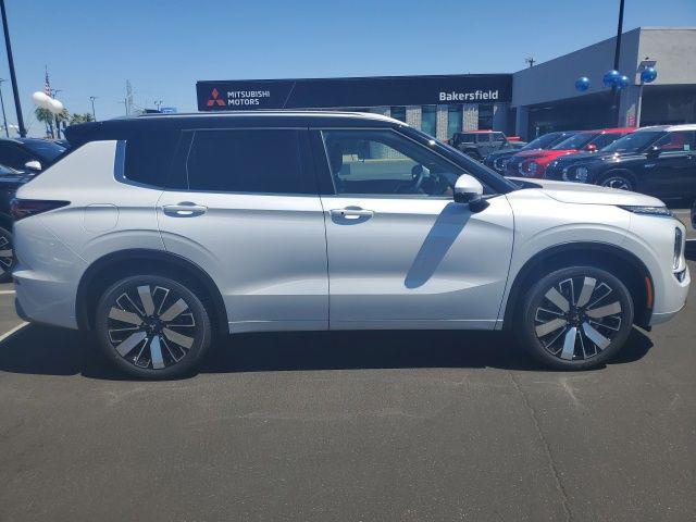 new 2025 Mitsubishi Outlander car, priced at $45,145