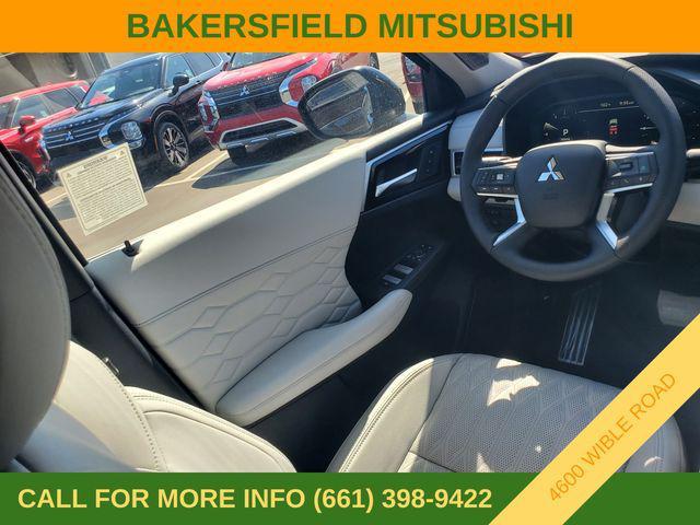 new 2025 Mitsubishi Outlander car, priced at $45,290