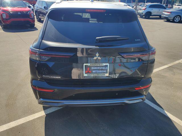 new 2025 Mitsubishi Outlander car, priced at $45,290