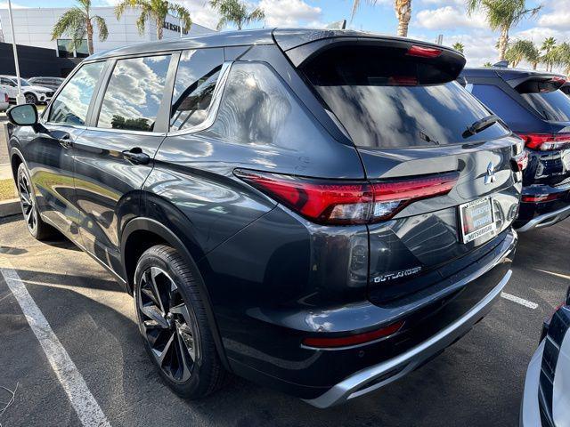 new 2024 Mitsubishi Outlander car, priced at $36,215