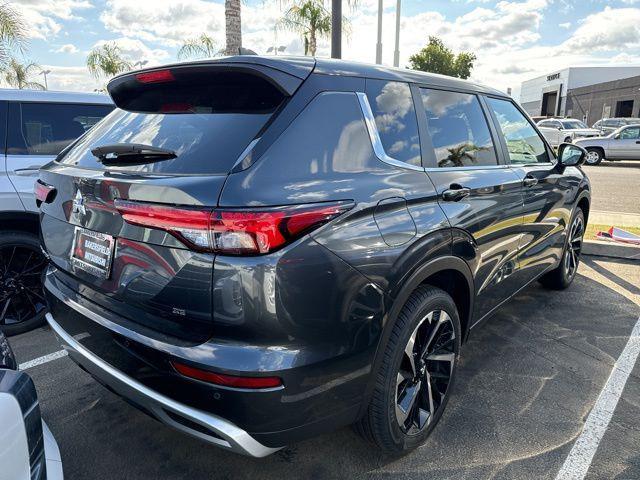 new 2024 Mitsubishi Outlander car, priced at $36,215