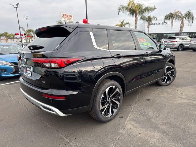 new 2024 Mitsubishi Outlander car, priced at $36,215