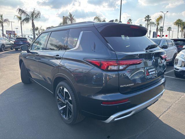 new 2024 Mitsubishi Outlander car, priced at $39,805