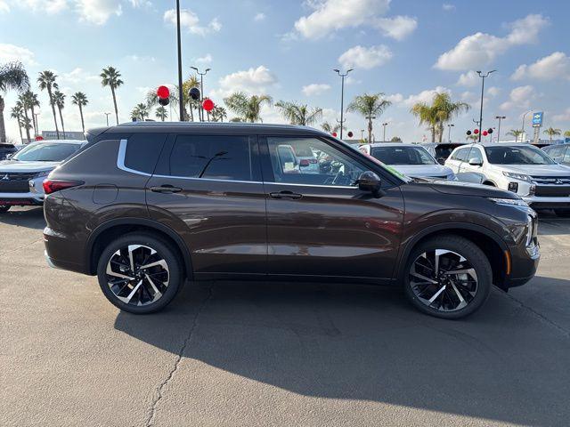 new 2024 Mitsubishi Outlander car, priced at $39,805