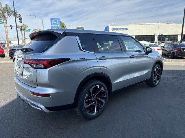 new 2024 Mitsubishi Outlander car, priced at $36,335