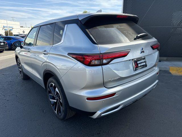 new 2024 Mitsubishi Outlander car, priced at $36,335