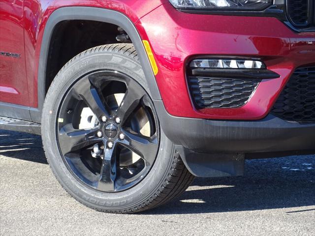 new 2025 Jeep Grand Cherokee car, priced at $46,605