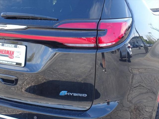 used 2023 Chrysler Pacifica Hybrid car, priced at $25,000