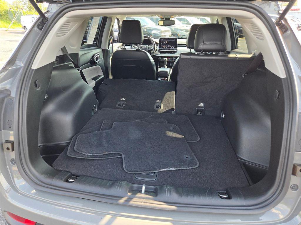 used 2022 Jeep Compass car, priced at $25,000