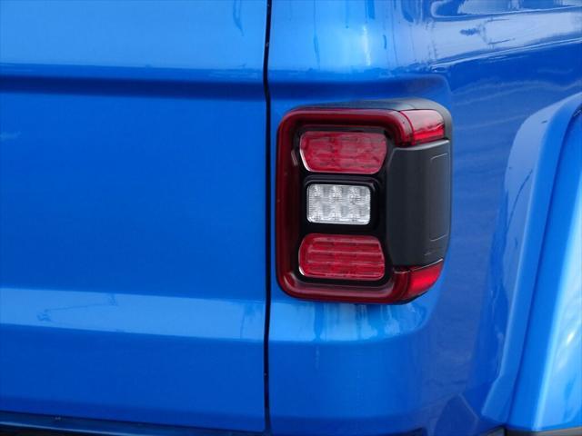 new 2025 Jeep Gladiator car, priced at $53,655