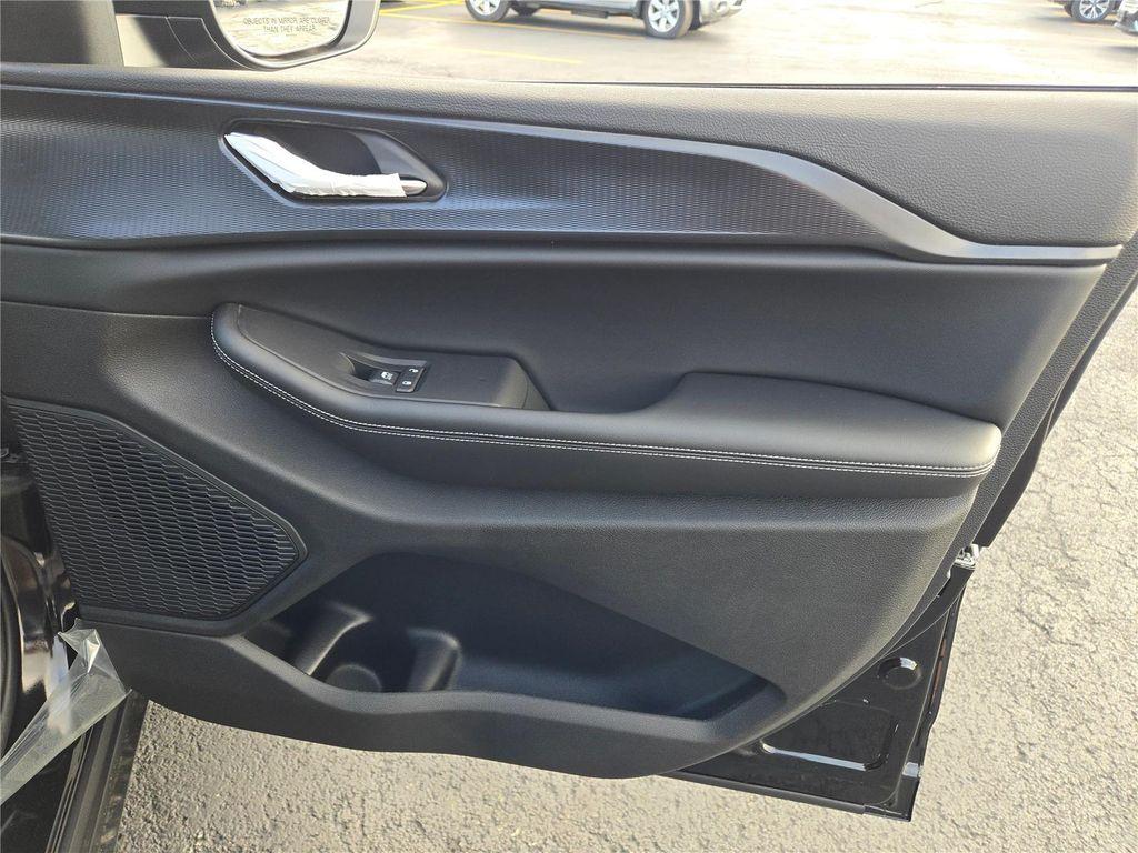 new 2025 Jeep Grand Cherokee L car, priced at $34,800