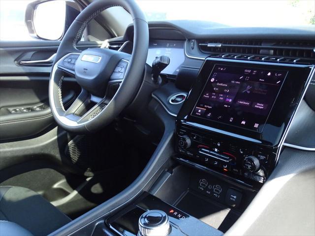 new 2025 Jeep Grand Cherokee car, priced at $42,970