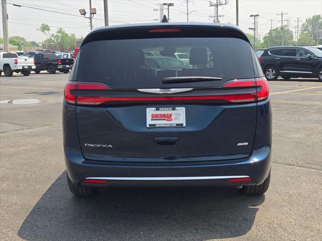 new 2025 Chrysler Pacifica car, priced at $43,415