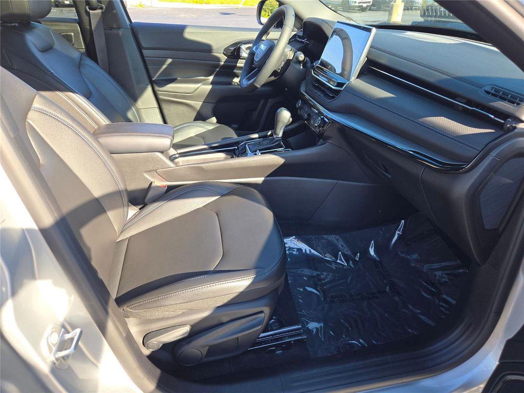 new 2025 Jeep Compass car, priced at $30,330