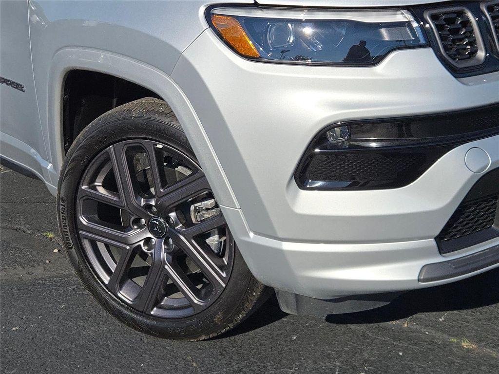 new 2025 Jeep Compass car, priced at $30,330