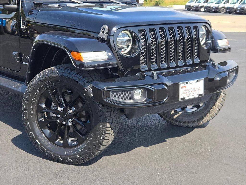 used 2021 Jeep Gladiator car, priced at $36,420