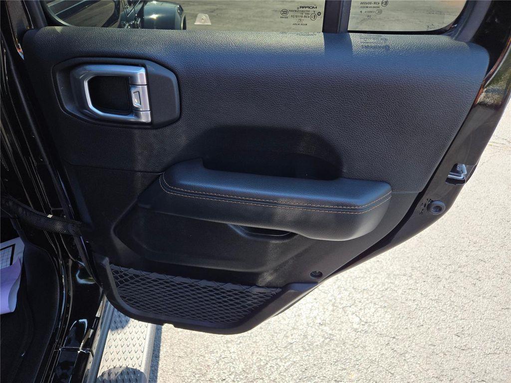 used 2021 Jeep Gladiator car, priced at $36,420