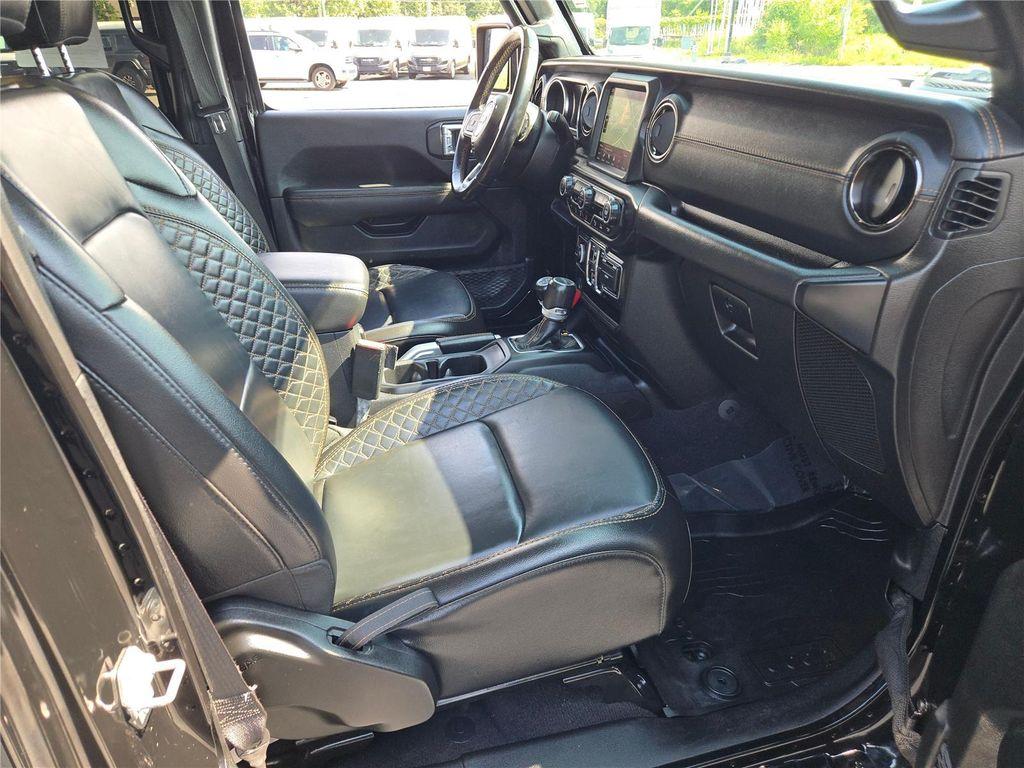 used 2021 Jeep Gladiator car, priced at $36,420