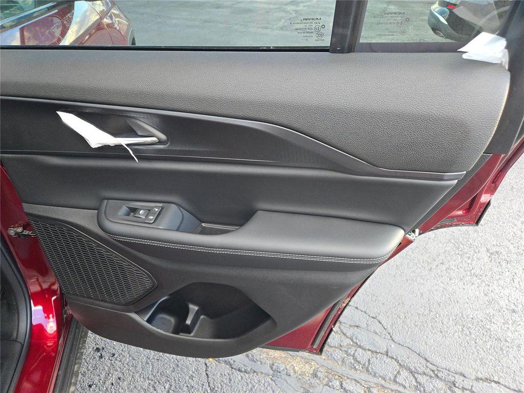 new 2025 Jeep Grand Cherokee car, priced at $34,845