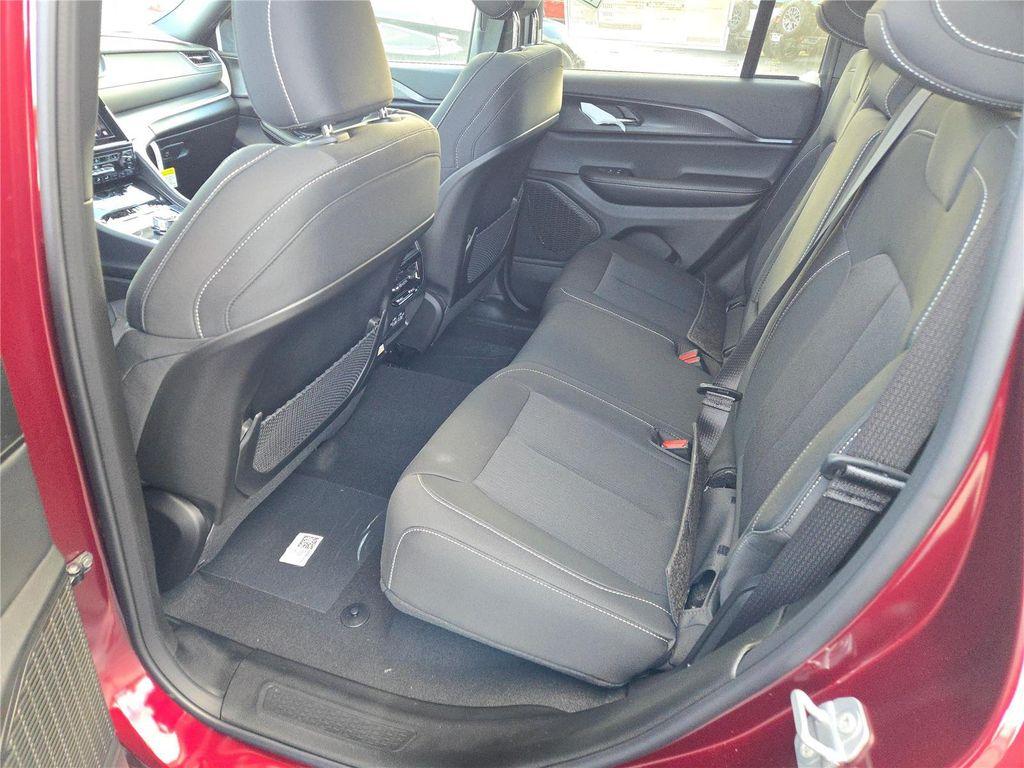 new 2025 Jeep Grand Cherokee car, priced at $34,845