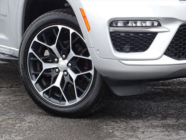 used 2024 Jeep Grand Cherokee car, priced at $53,998