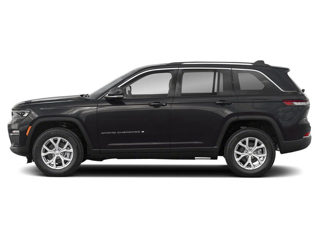 new 2025 Jeep Grand Cherokee car, priced at $47,330