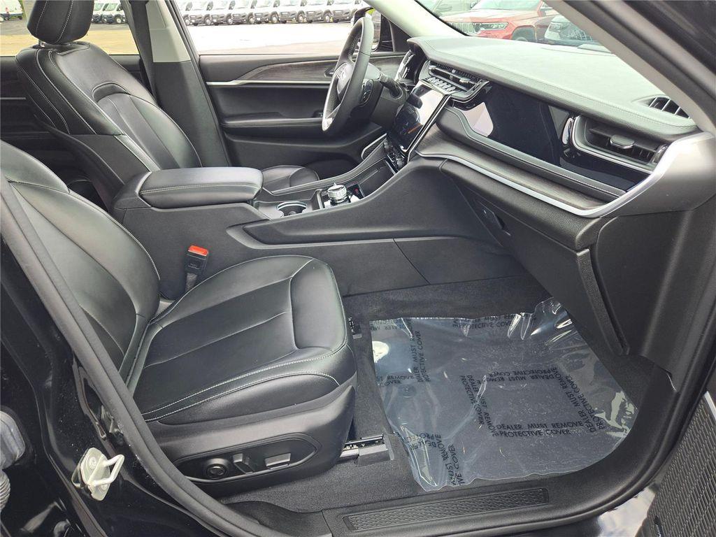 used 2024 Jeep Grand Cherokee 4xe car, priced at $26,000