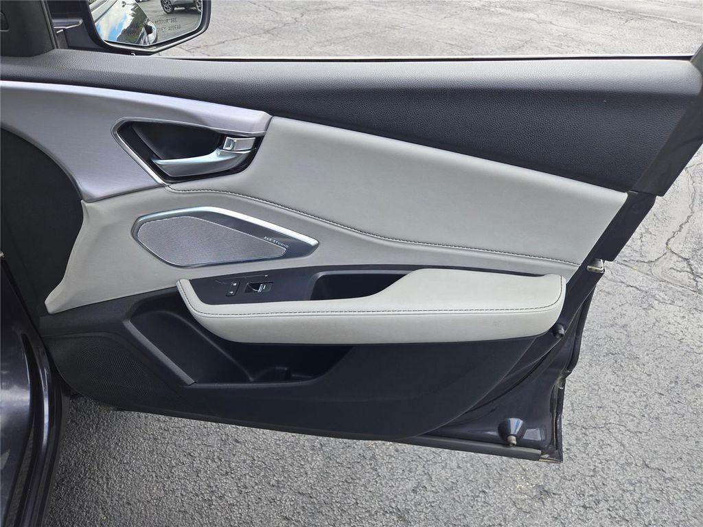 used 2019 Acura RDX car, priced at $27,000