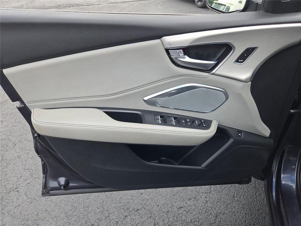 used 2019 Acura RDX car, priced at $27,000