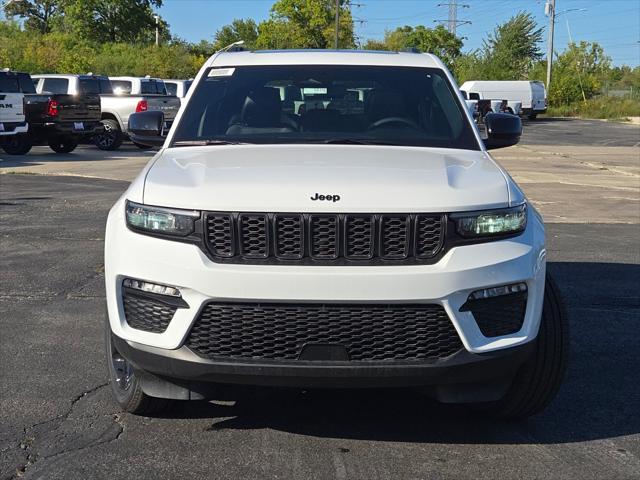 new 2024 Jeep Grand Cherokee car, priced at $45,715