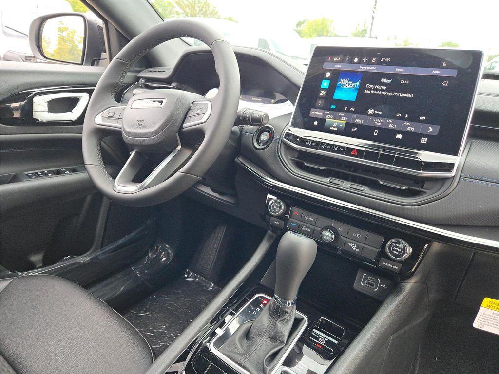 new 2026 Jeep Compass car, priced at $30,590