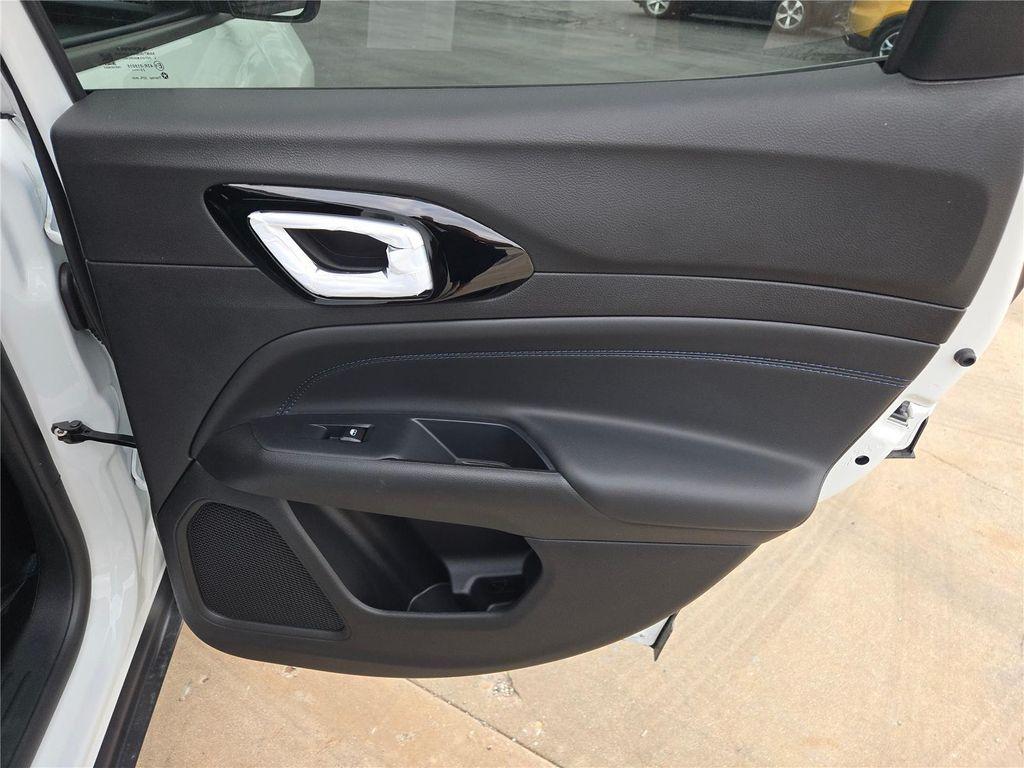 new 2026 Jeep Compass car, priced at $30,590