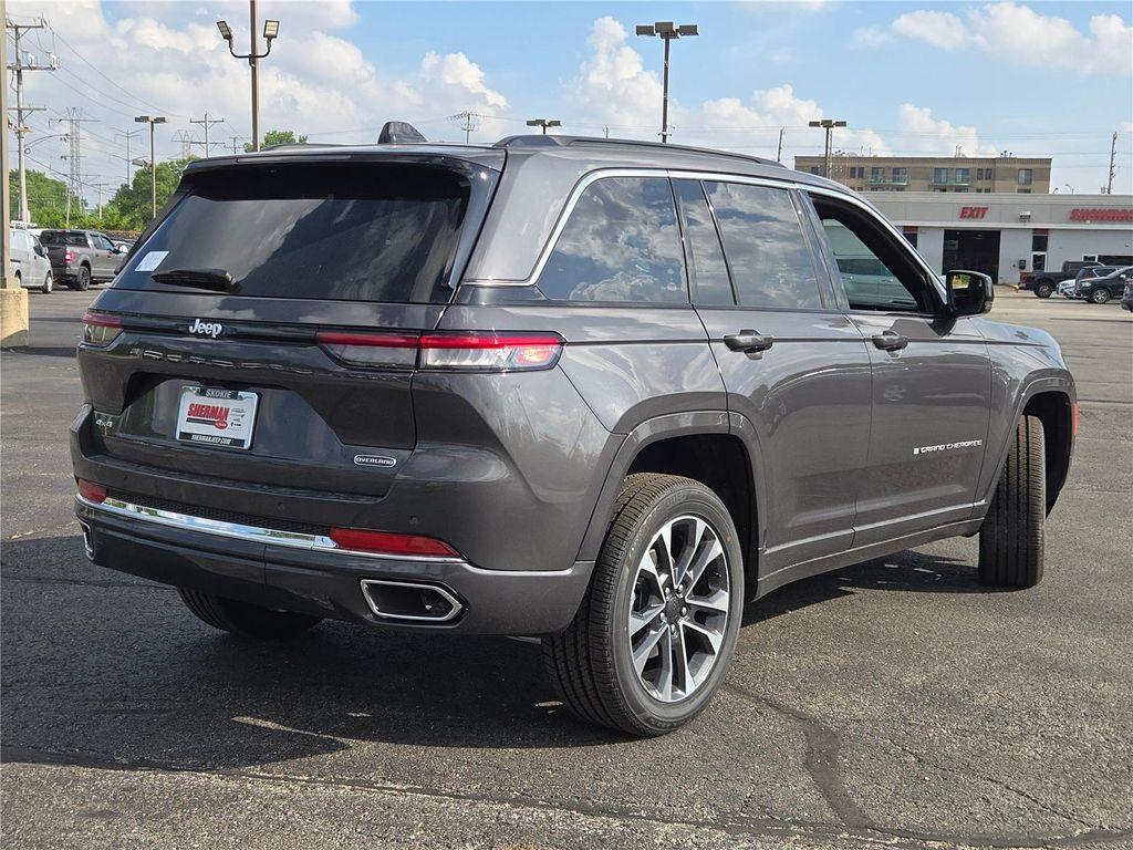new 2025 Jeep Grand Cherokee car, priced at $50,330