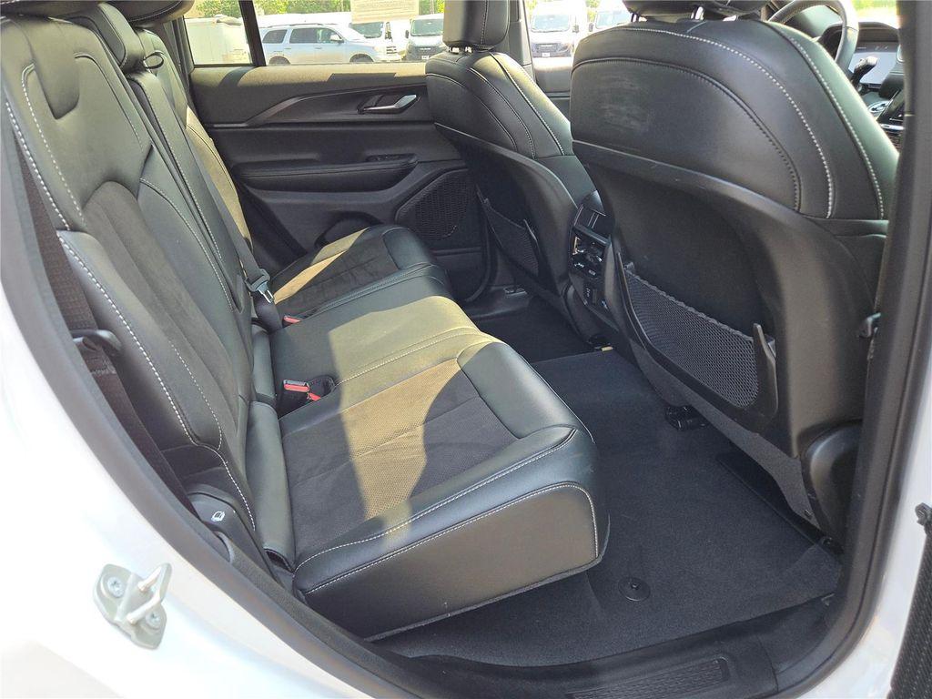 used 2024 Jeep Grand Cherokee car, priced at $33,000