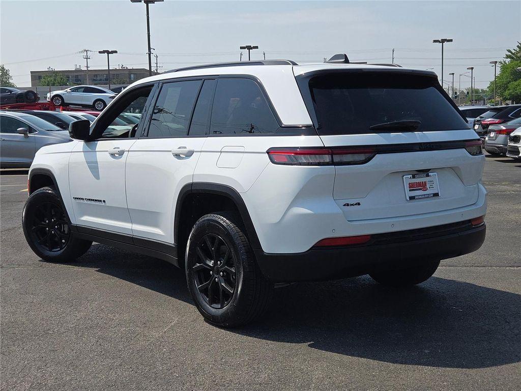 used 2024 Jeep Grand Cherokee car, priced at $33,000