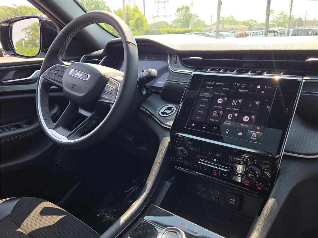 used 2024 Jeep Grand Cherokee car, priced at $33,000