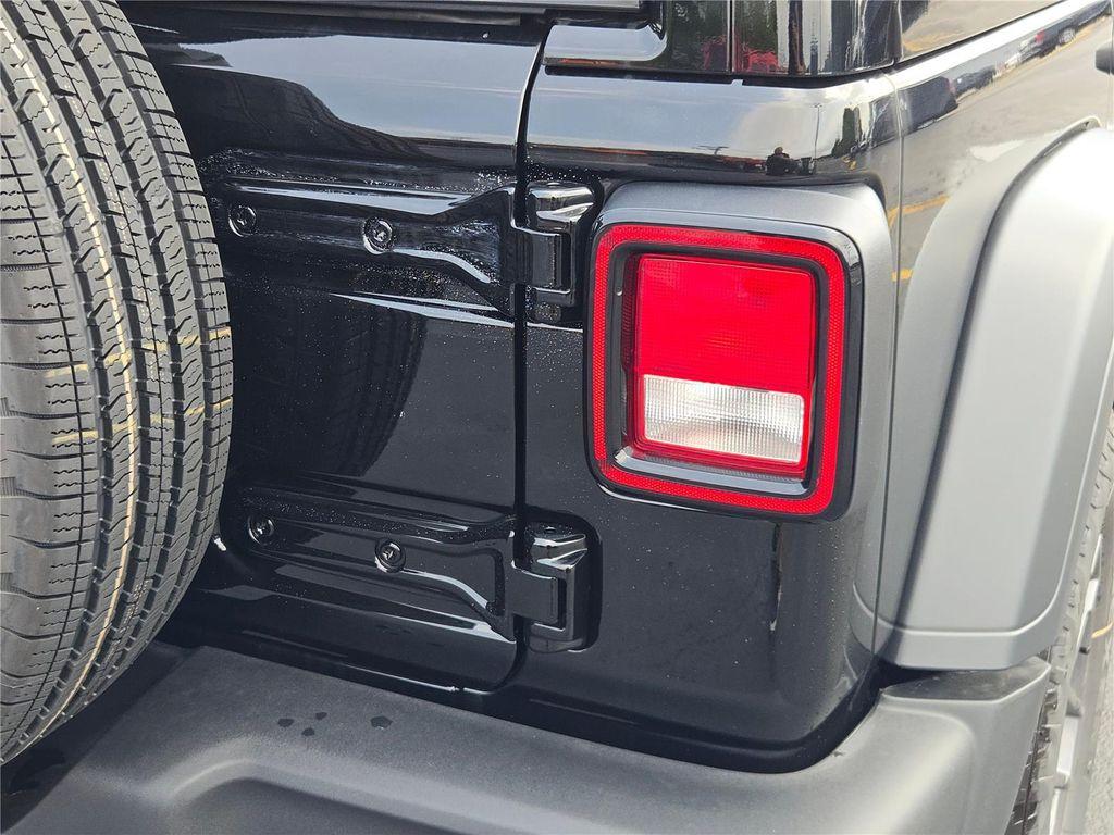 new 2025 Jeep Wrangler car, priced at $39,545