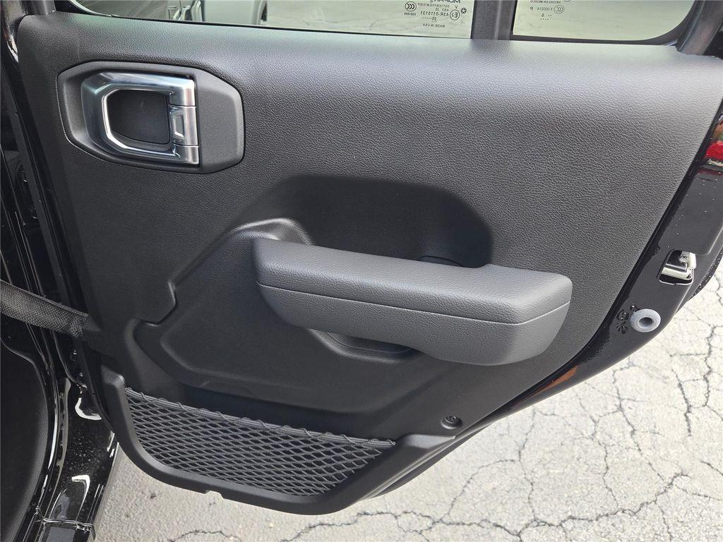 new 2025 Jeep Wrangler car, priced at $39,545