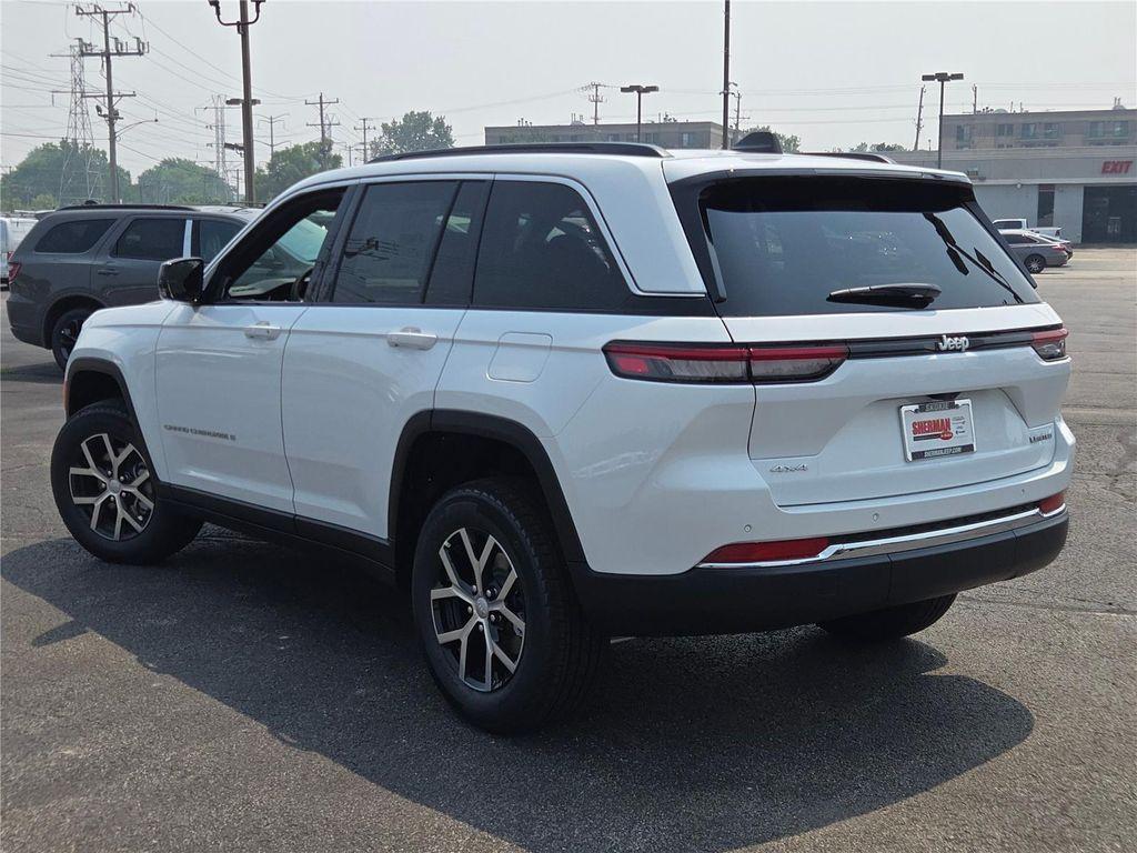 new 2025 Jeep Grand Cherokee car, priced at $40,165