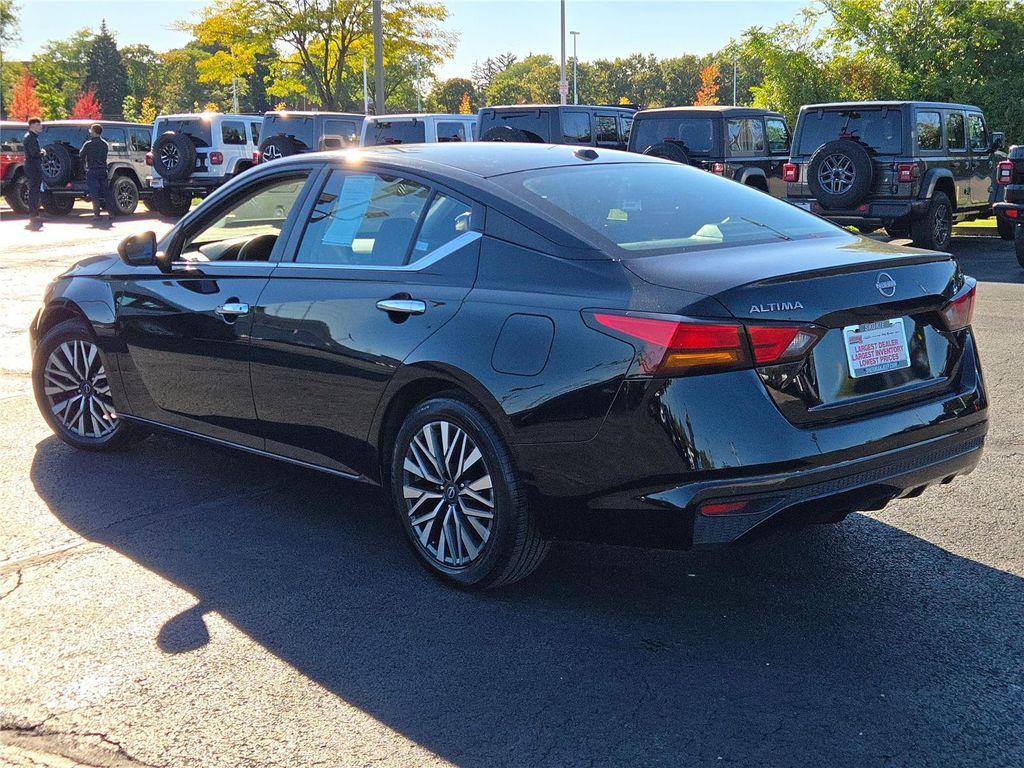 used 2023 Nissan Altima car, priced at $17,100