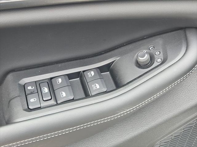 new 2025 Jeep Grand Cherokee car, priced at $37,875