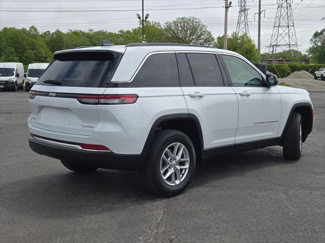new 2025 Jeep Grand Cherokee car, priced at $37,875