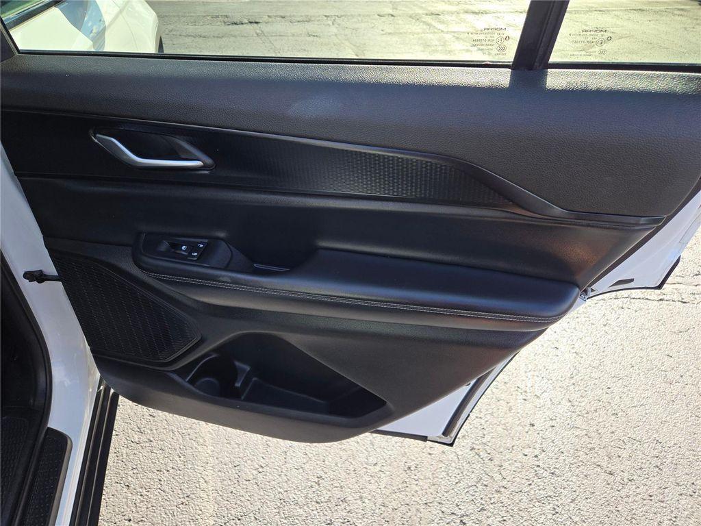 used 2023 Jeep Grand Cherokee L car, priced at $25,420