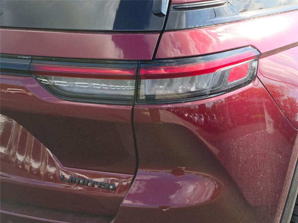 new 2025 Jeep Grand Cherokee car, priced at $43,910
