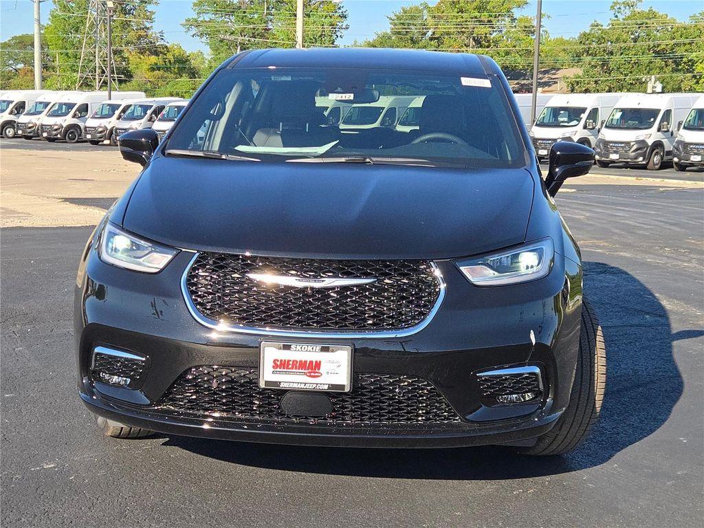 new 2026 Chrysler Pacifica car, priced at $41,485