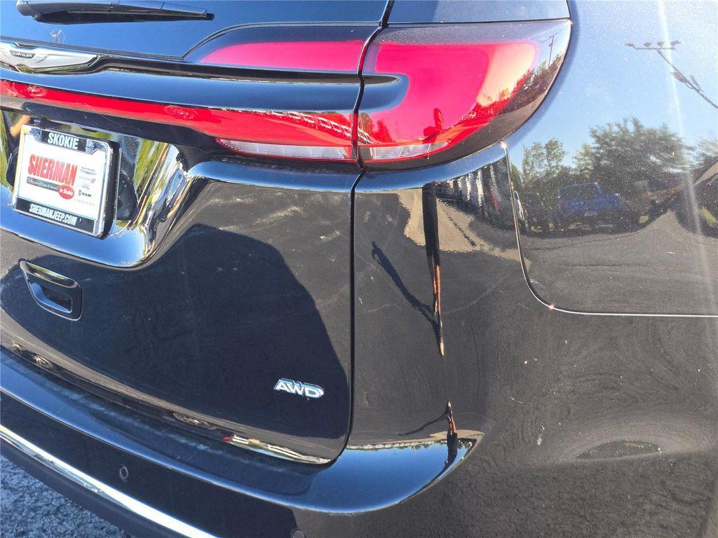 new 2026 Chrysler Pacifica car, priced at $41,485