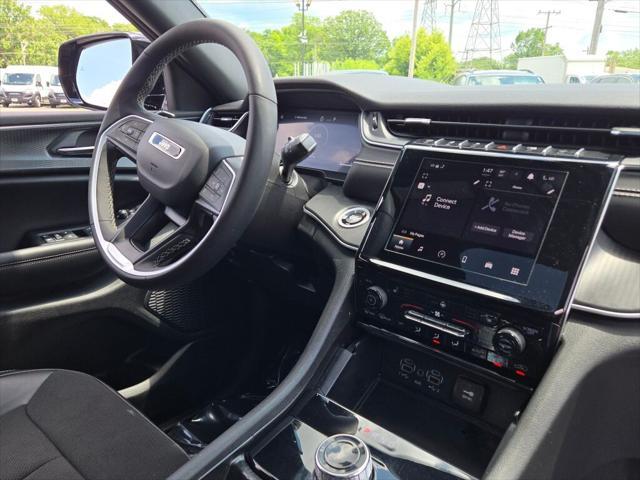 used 2024 Jeep Grand Cherokee car, priced at $33,800