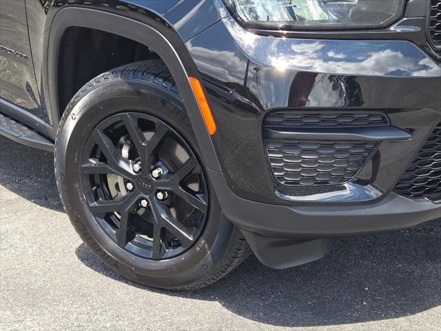 used 2024 Jeep Grand Cherokee car, priced at $33,800